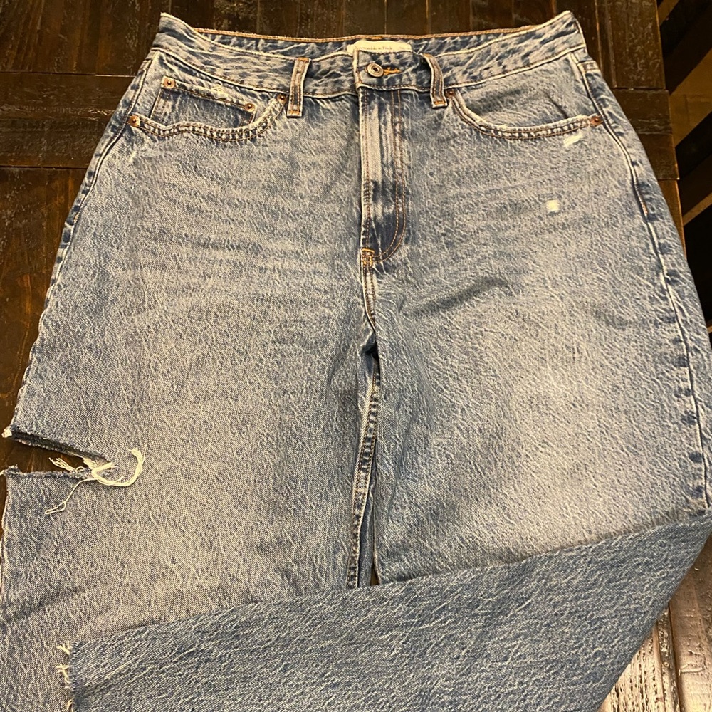 Abercrombie & Fitch High Rise - ‘The Loose’